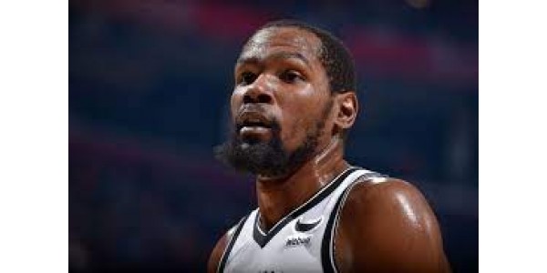Durant contraataca de nuevo al escéptico Durant contraataca de nuevo al escéptico